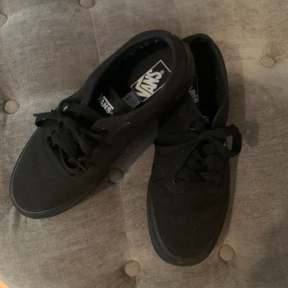 Vans never worn - Picture 1 of 1